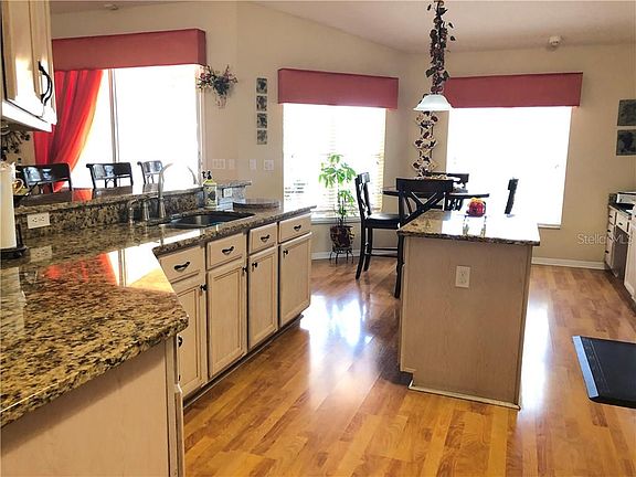 4th image of 10500 Marsh Cove Ct