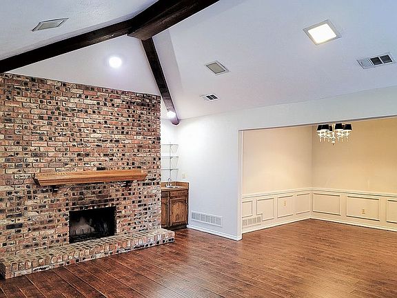 2nd image of 3325 Lanarc Dr