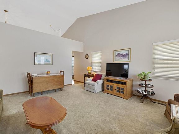 5th image of 10923 Village Grove Dr
