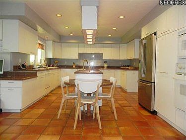 5th image of 2768 Kingsbury Dr