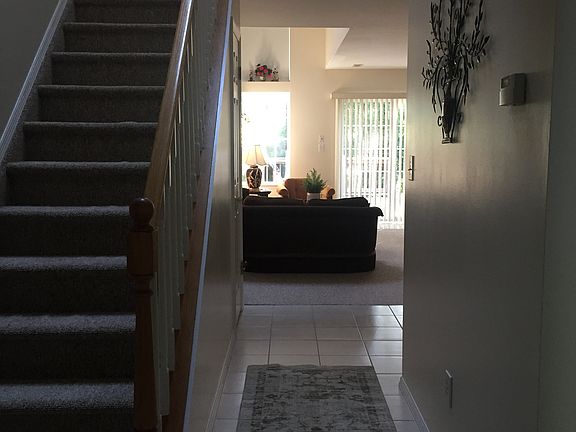 3rd image of 147 Farm House Ct