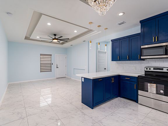 3rd image of 1707 Angelina Dr #2