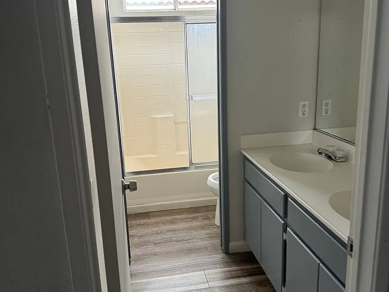 3215 Glancy Dr — Photo 18