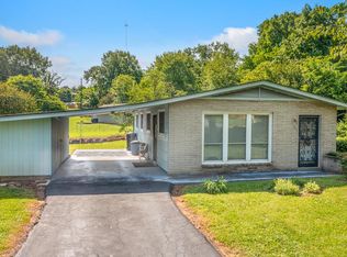 502 W Inskip Dr, Knoxville, TN 37912