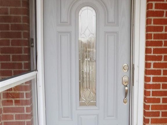 3rd image of 225 Floyd Golden Cir