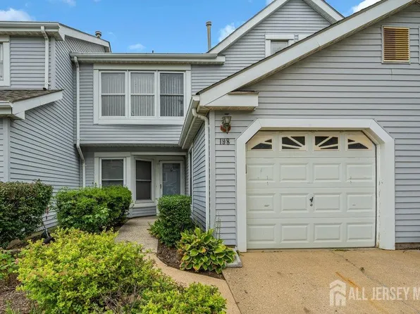 198 Stults Ln, East Brunswick, NJ 08816