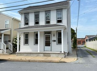 244 S Charlotte St, Manheim, PA 17545
