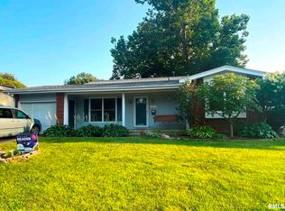 1912 Creighton Rd, Springfield, IL 62703