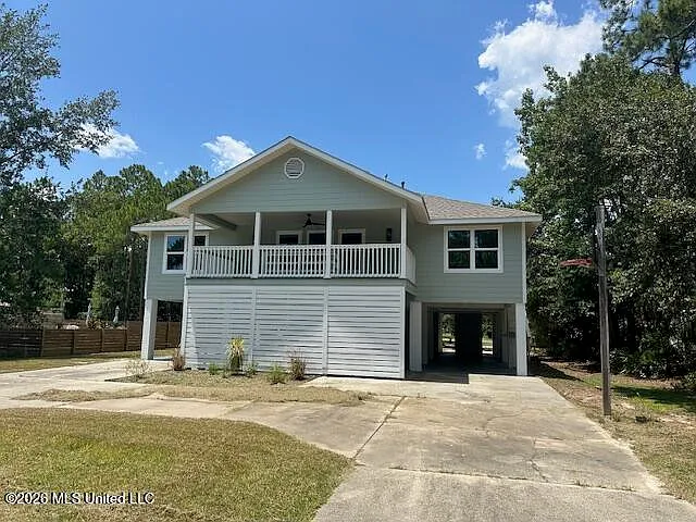 113 Forest St — Photo 2