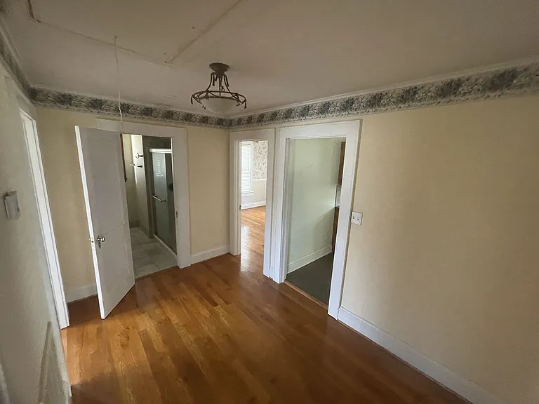 127 Duke St — Photo 8