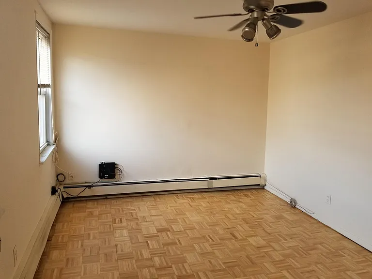 742 Garden St — Photo 2