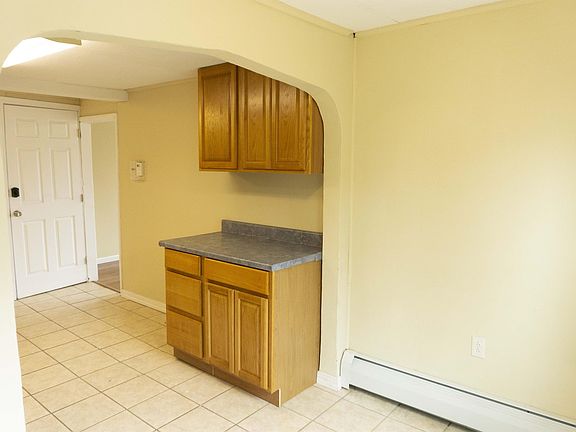 4th image of 44 1/2 Terrace St #2