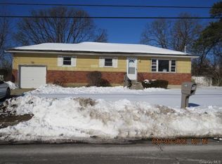 334 Robbins Street, Lindenhurst, NY