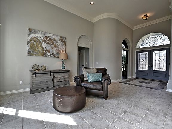 3rd image of 18150 Emerald Forest Dr