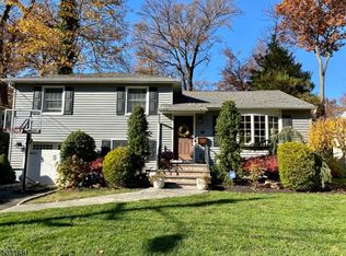 111 Glenwood Rd, Cranford, NJ 07016