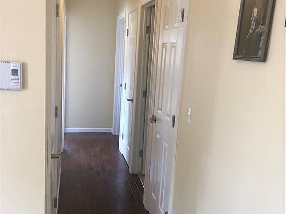 4th image of 2417 Saint Andrews Dr