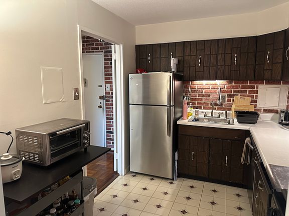 3rd image of 700 7th St SW APT 424