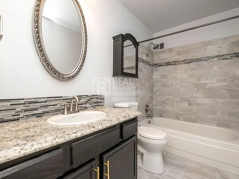 3470 S Poplar St #407 — Photo 17