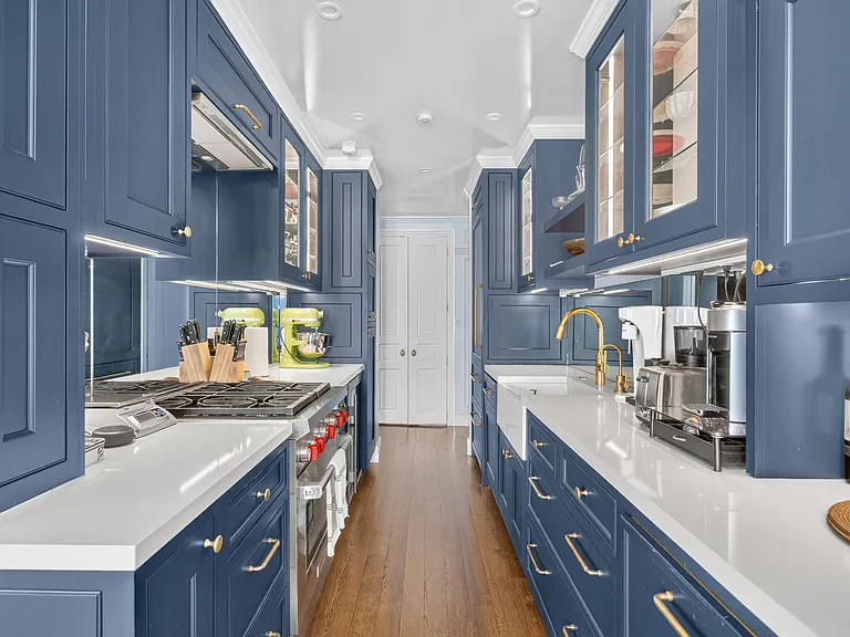 130 E 63rd St #6B — Photo 8