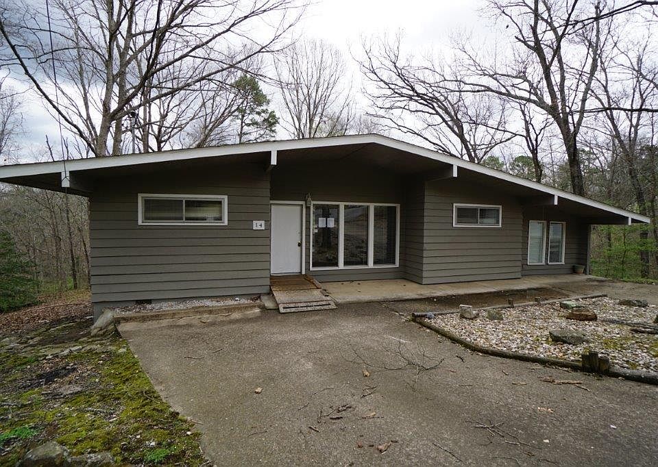 1st image of 14 Spencer Ln