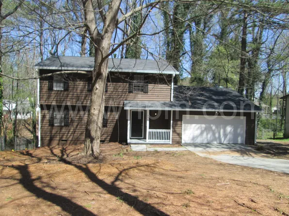 994 Chartley Dr, Lilburn, GA 30047