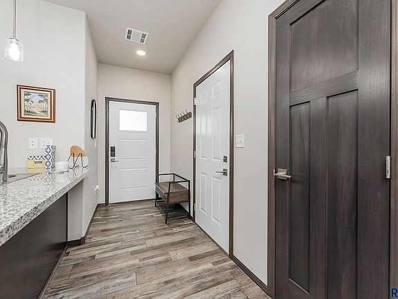 4th image of 5912 S Whisper Creek Pl