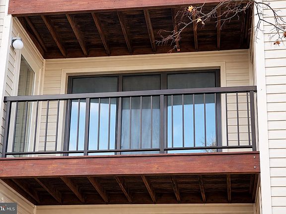 2nd image of 9576 Jayhawk Ter APT 301