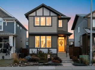 112 S Fireside Cres, Cochrane, AB T4C 2L5