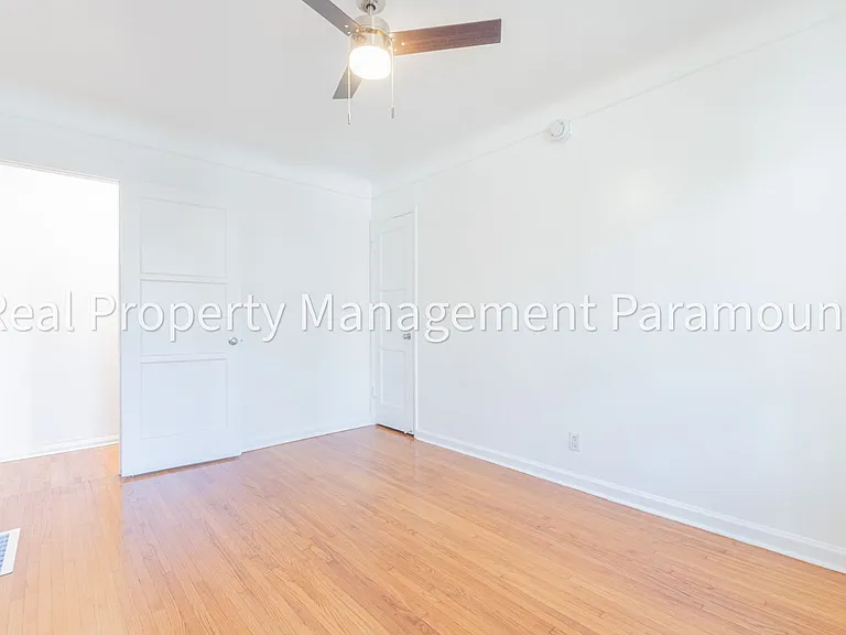 1460 S Orange Grove Ave — Photo 19
