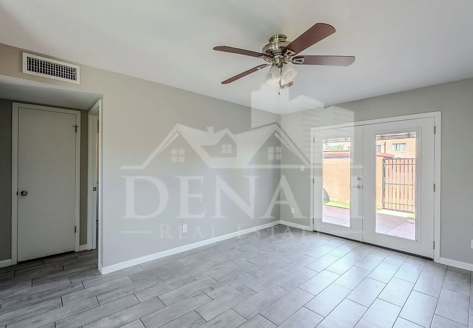 600 S Dobson Rd — Photo 3