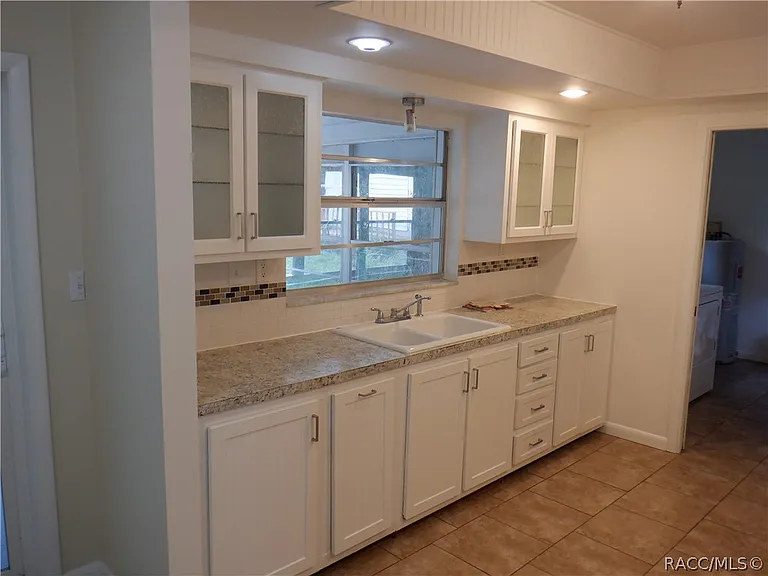 101 W Hill St — Photo 10