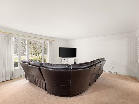 5th image of 1250 Rosedale Dr