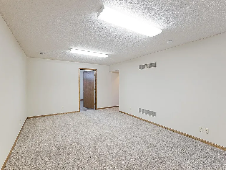 3222 S 51st Pl — Photo 19