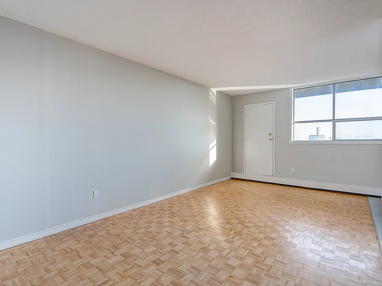 222 Nonquon Rd — Photo 6