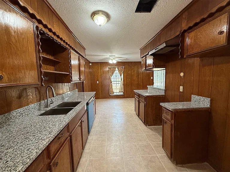 7325 Ley Rd — Photo 14