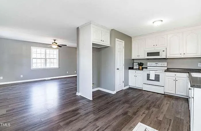 526 Mill St — Photo 4
