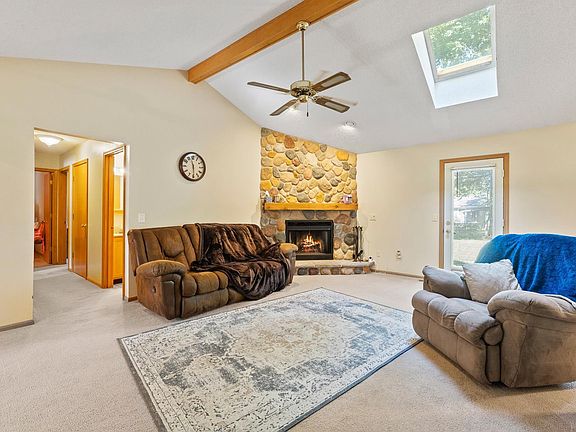 5th image of 5915 Belle Isle Ln