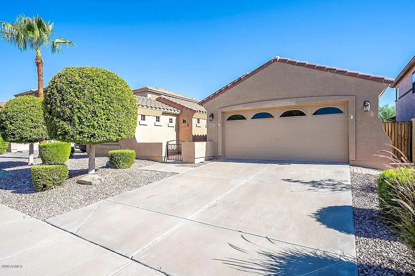 3 bed, 1863 sqft, $2,300 — Photo 1