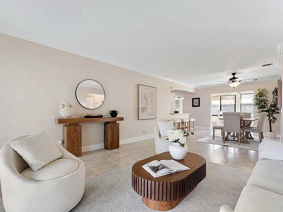 5th image of 4550 NE 2nd Avenue