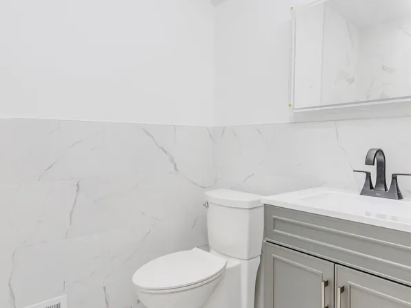 85 Myrtle Avenue image 21 of 50