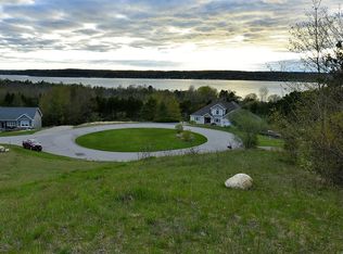 8121 S Bingham Rdg, Traverse City, MI 49684