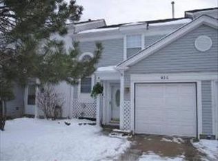 694 Fairhaven Dr, Hanover Park, IL 60133