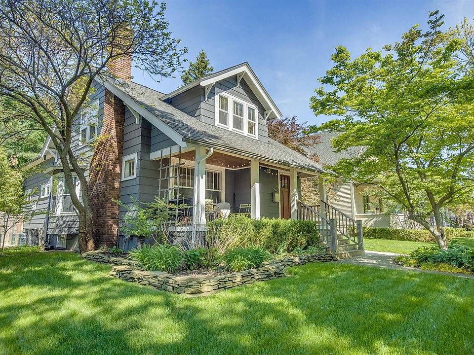 1st image of 256 Crest Ave