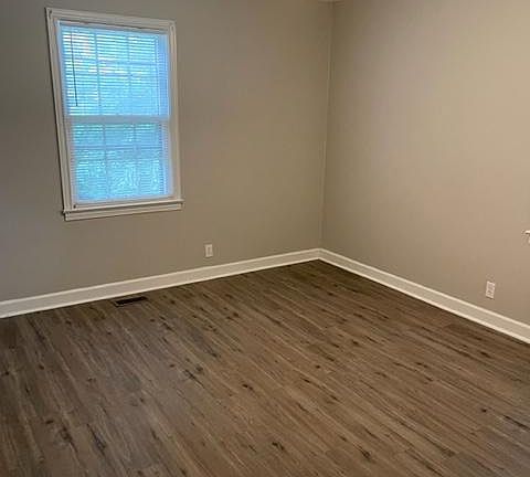 5th image of 11 Averill St Unit B