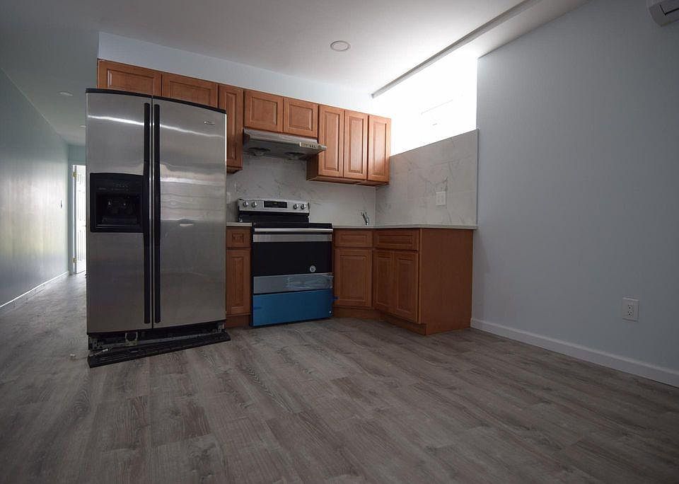 1st image of 61 Marine Way #2