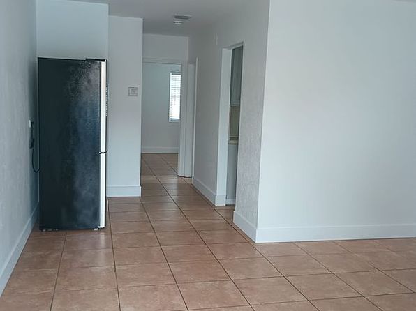 miami-florida-443595097 picture