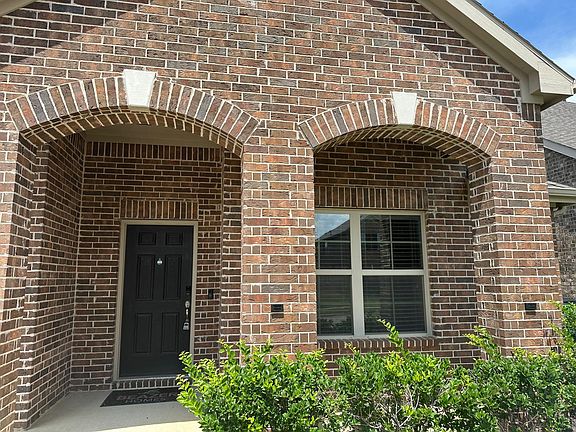 3rd image of 4549 Conrad Ave