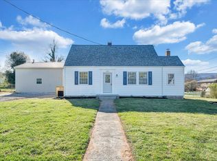 2105 Mountain Ave, Salem, VA 24153