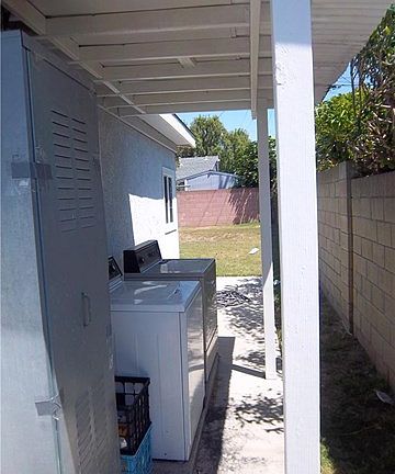 5th image of 17422 Horst Ave