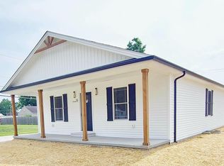 312 N Vine St, Crothersville, IN 47229